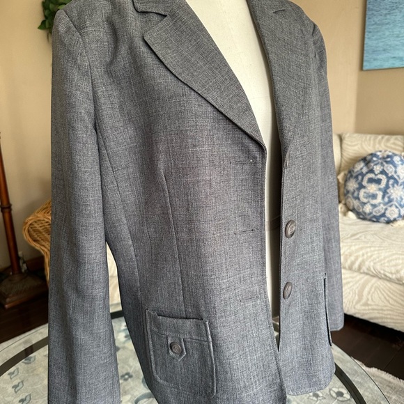 Item#135 Grey Blazer - Picture 4 of 10